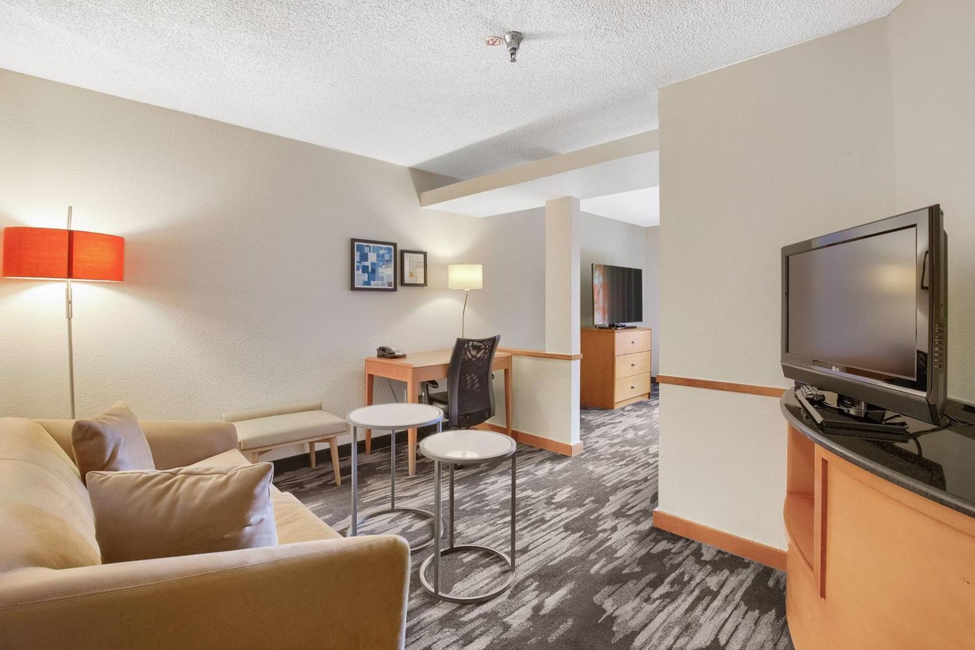 Fairfield Inn And Suites Мобіл Екстер'єр фото