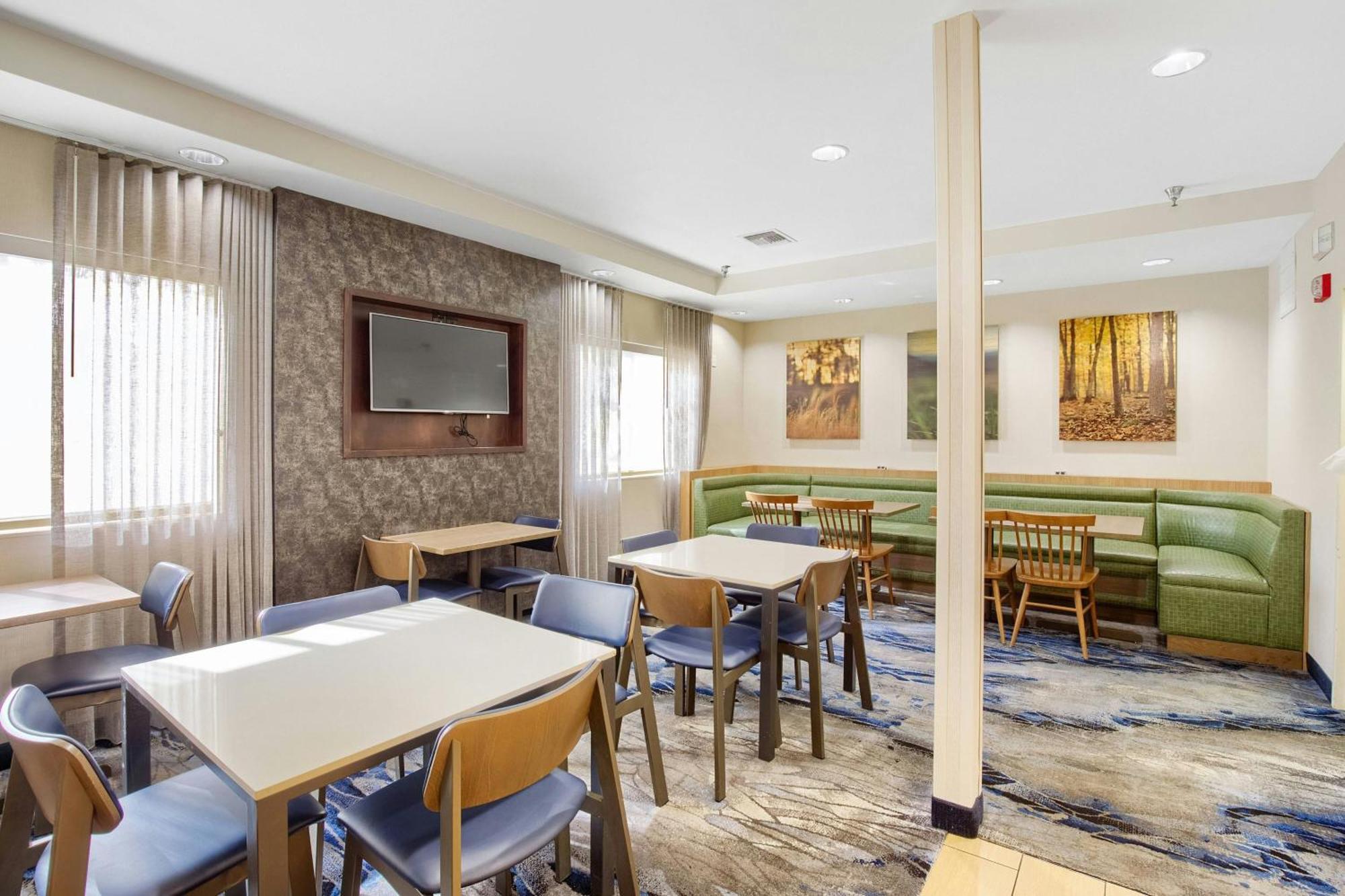 Fairfield Inn And Suites Мобіл Екстер'єр фото