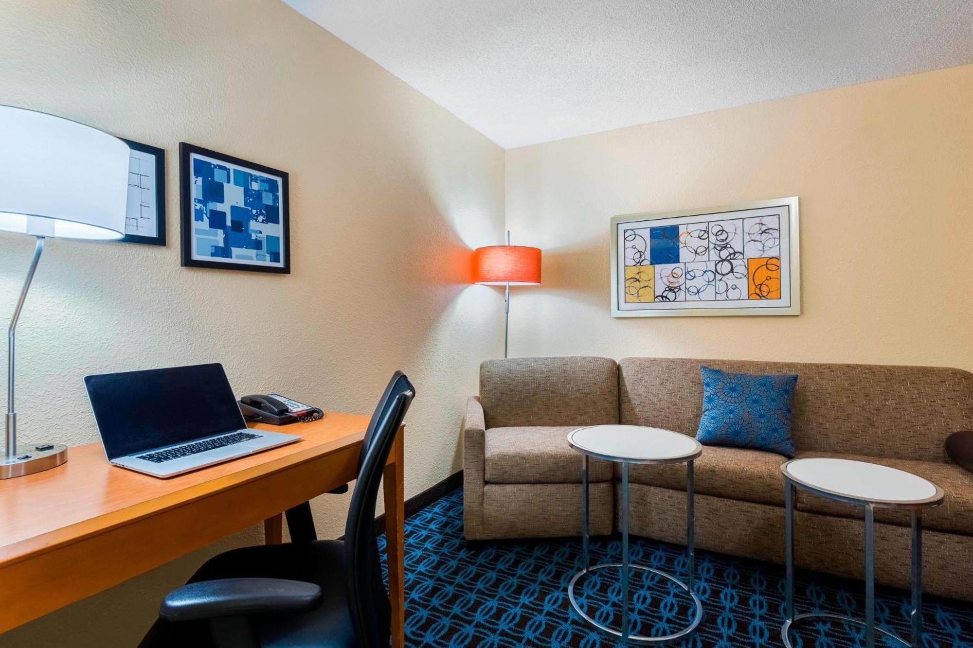 Fairfield Inn And Suites Мобіл Екстер'єр фото