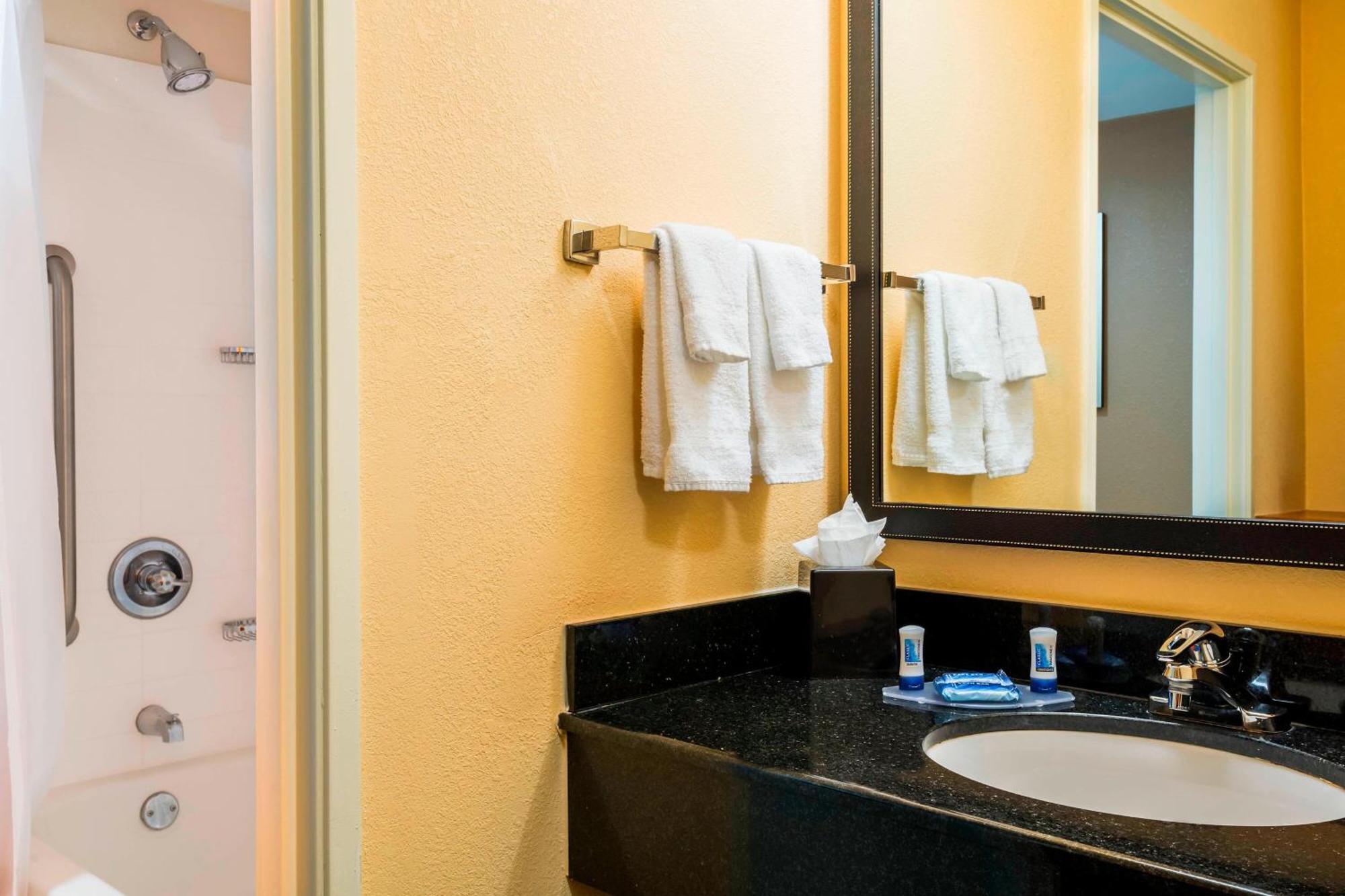Fairfield Inn And Suites Мобіл Екстер'єр фото